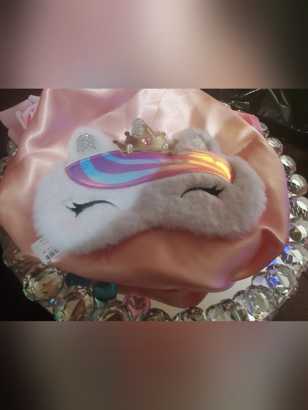 Claire's White Unicorn Eye Mask with Rainbow Holographic Mane and Gold Crown - Picture 3 of 4
